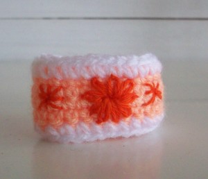 Handvirkat armband