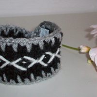 Handvirkat armband