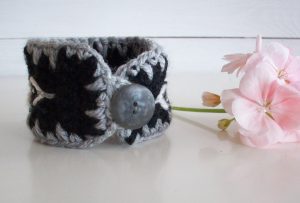 Handvirkat armband - Bild 2