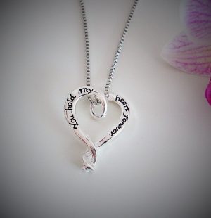 Halsband "Hold my heart" - Bild 2