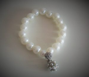 Armband "Pärla med hänge"