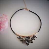 Halsband "Queen"