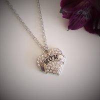 Halsband "Mom hjärta"