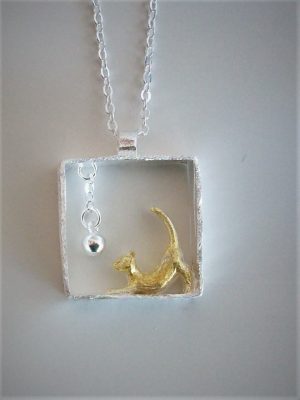 Halsband "Guldkatten"