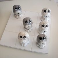 Tre-i-rad "Hund"